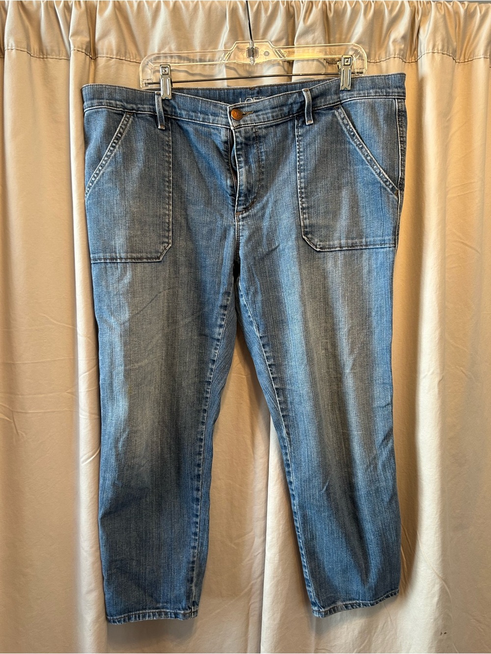 LOFT Light Blue Cropped Denim Jeans - Pocket Front Style
